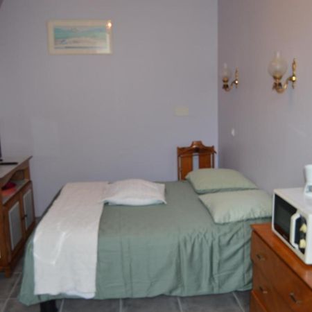 Vars  Chambre Charentaise מראה חיצוני תמונה